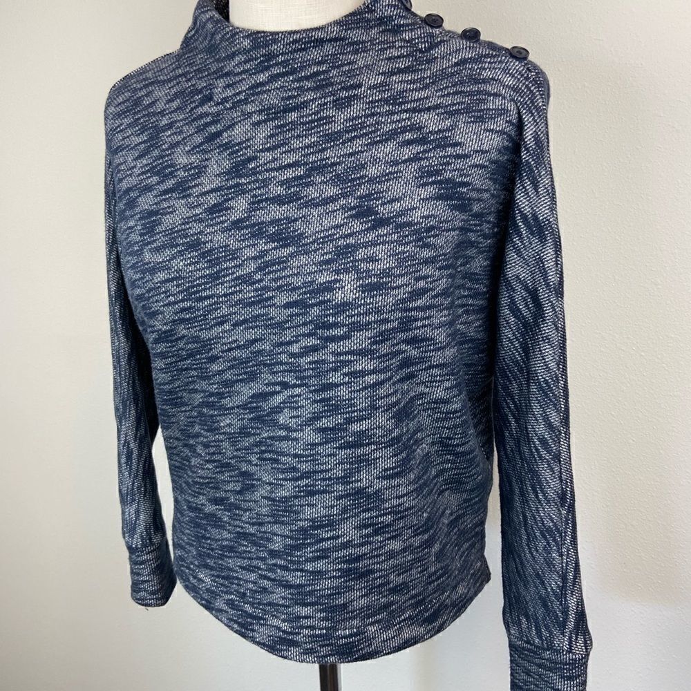 Point Sur Button-Sleeve Knit Sweater - Picture 2 of 6